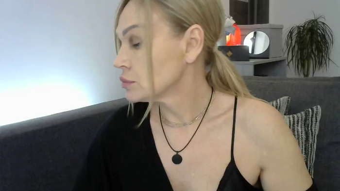 Evie_Paige