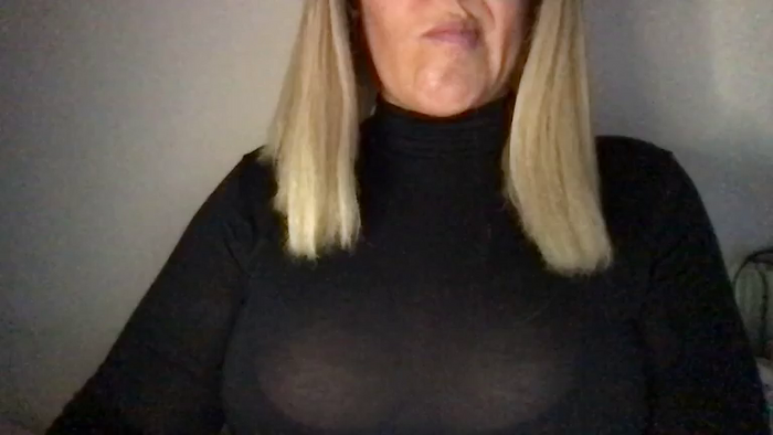 MistressLouUK