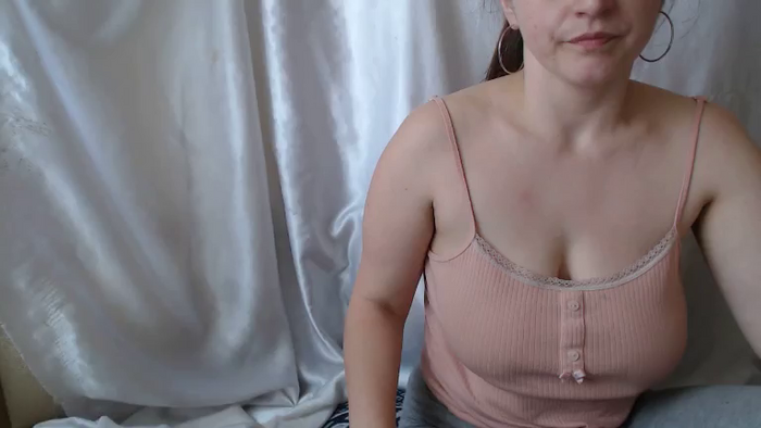 BettyGirlKiss