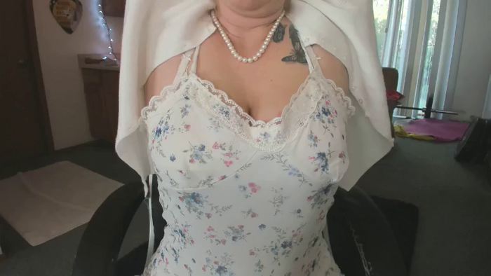 Hottyhousewife18