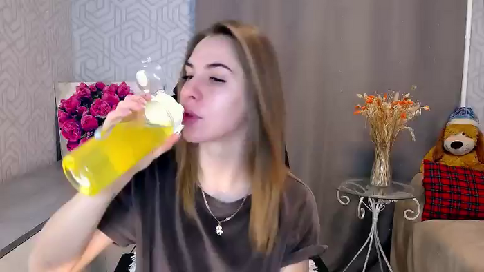 MeganNaughtyy
