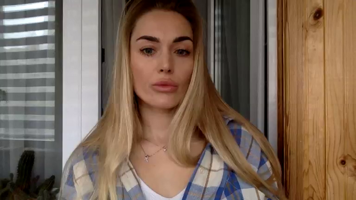 Tina_a