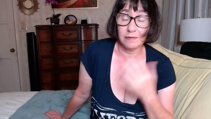 Luscious_Linda