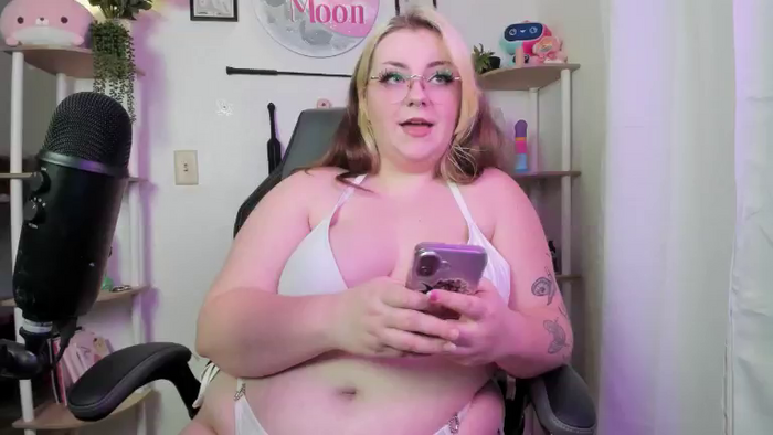 MaxineMoonxx