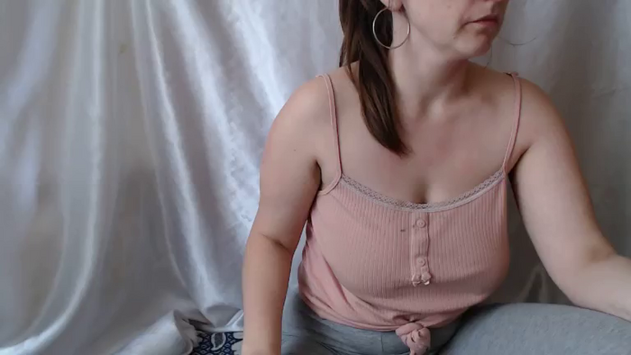 BettyGirlKiss
