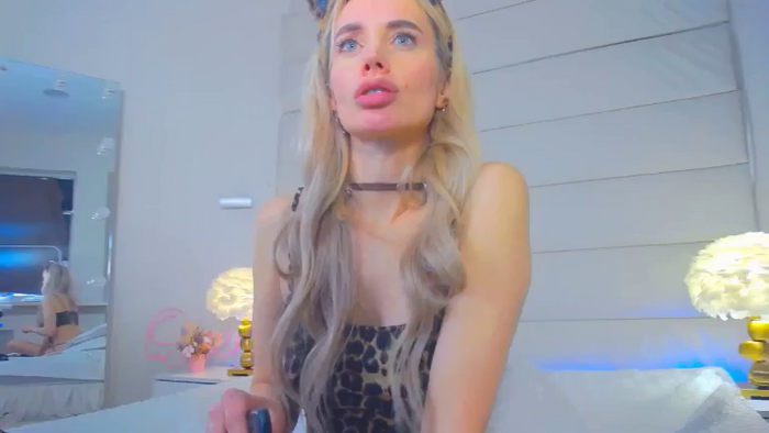 DahliaLay