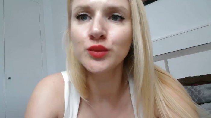 RealDollyFox