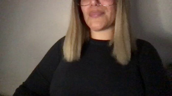 MistressLouUK