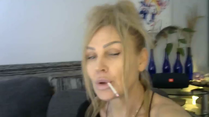 Evie_Paige