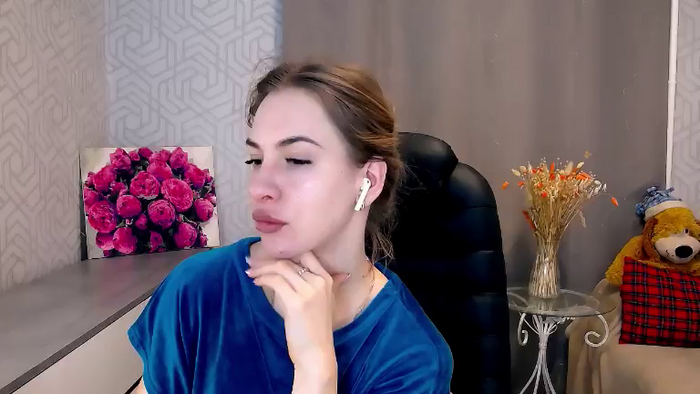 MeganNaughtyy