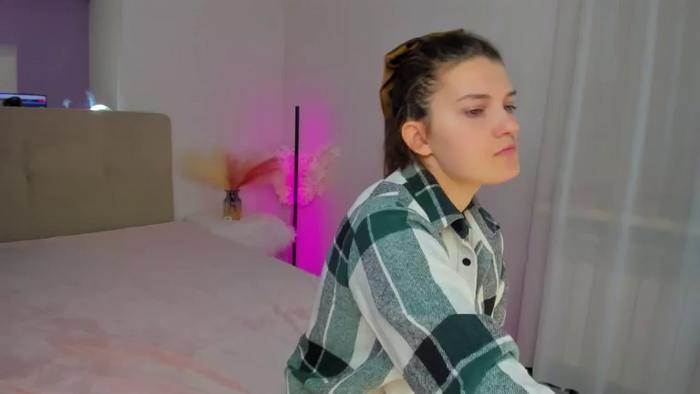 LauraLeee