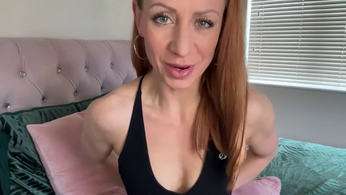 MiaBOOTYQueenUK
