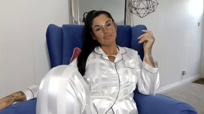 BellaVixen23