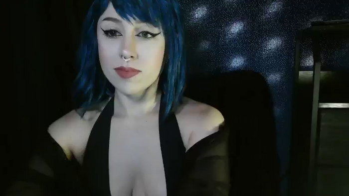 MissVikkiBlue