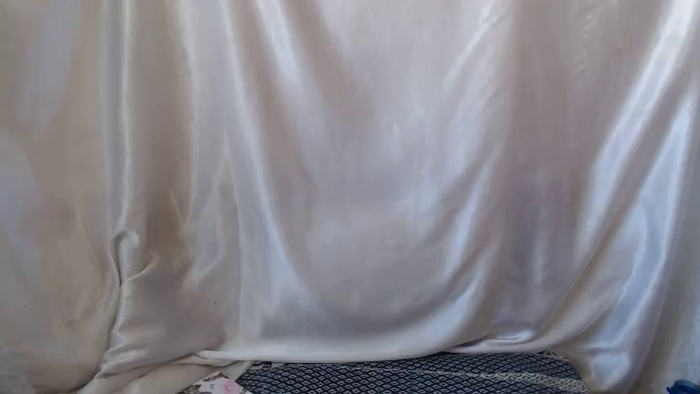 BettyGirlKiss