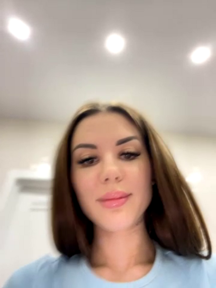 Alina_Vibe_Me
