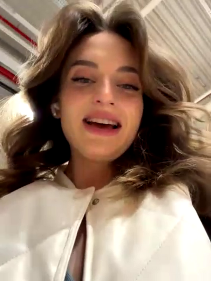 -AngelAri-