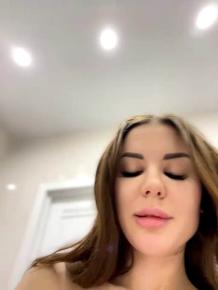 Alina_Vibe_Me