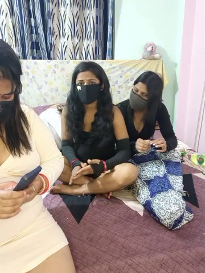 Indian_hotmilfs