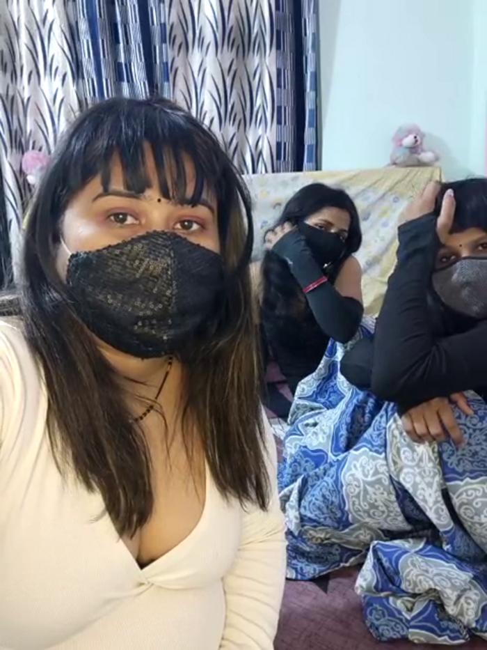 Indian_hotmilfs