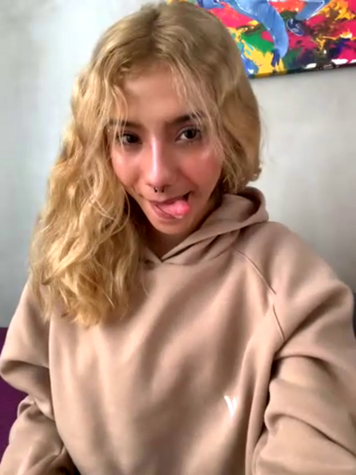 MIA_CUUTE-