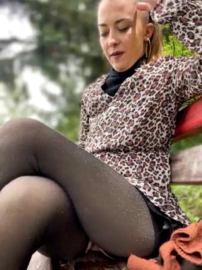 Risky_girl23