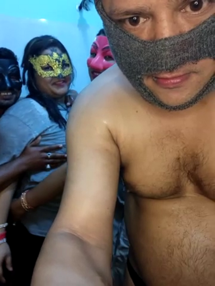 Indian_hotmilfs
