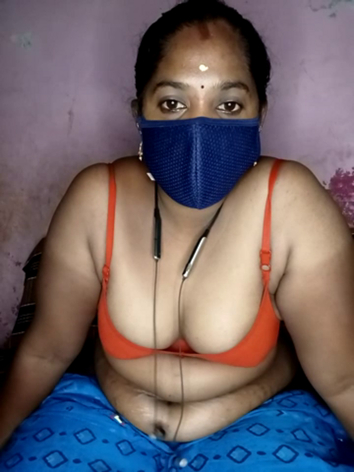 tamilvillagecouple1