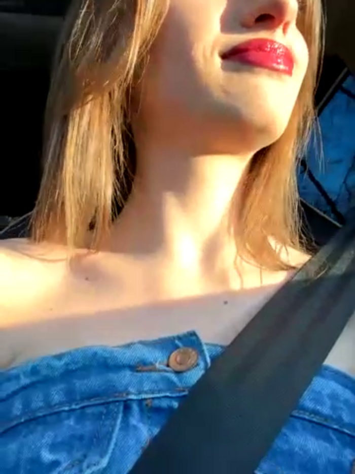 -AngelAri-
