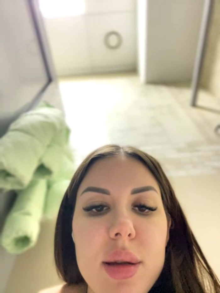 Alina_Vibe_Me