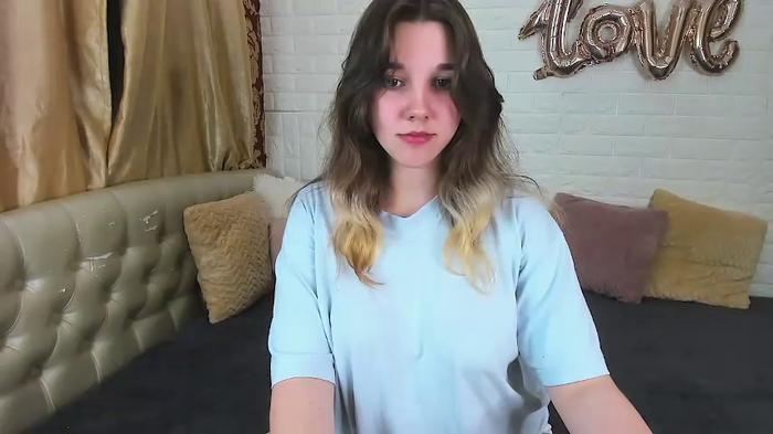 PenelopeOneGrey