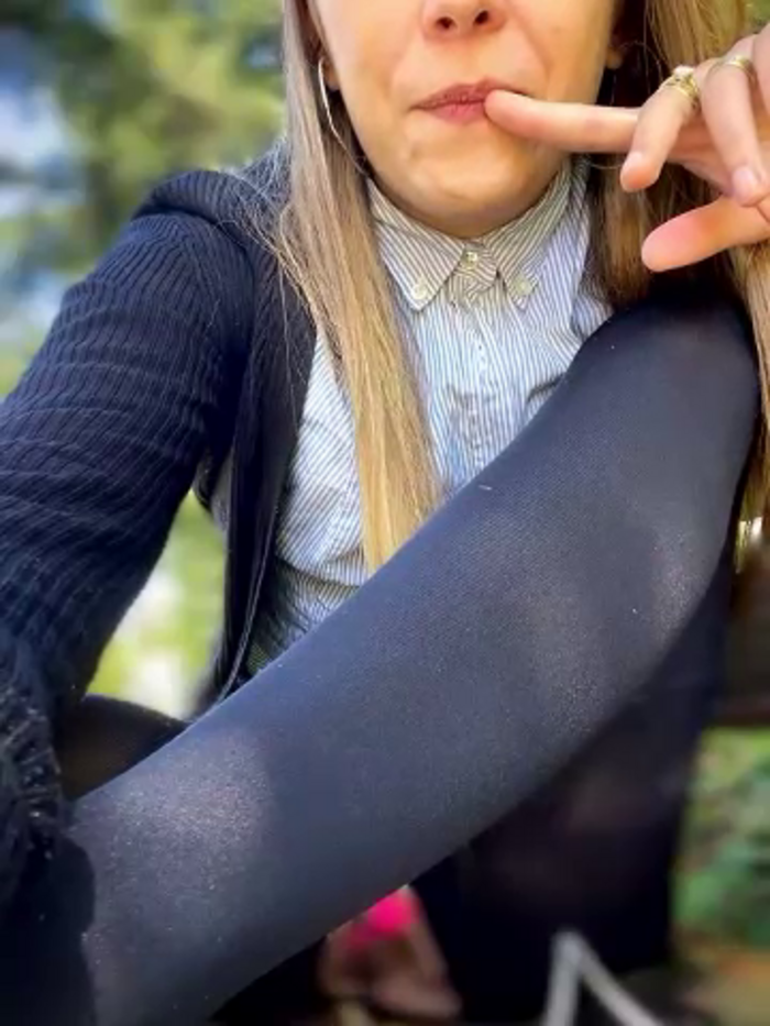 Risky_girl23