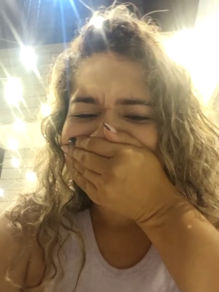 Sara_smiiith211