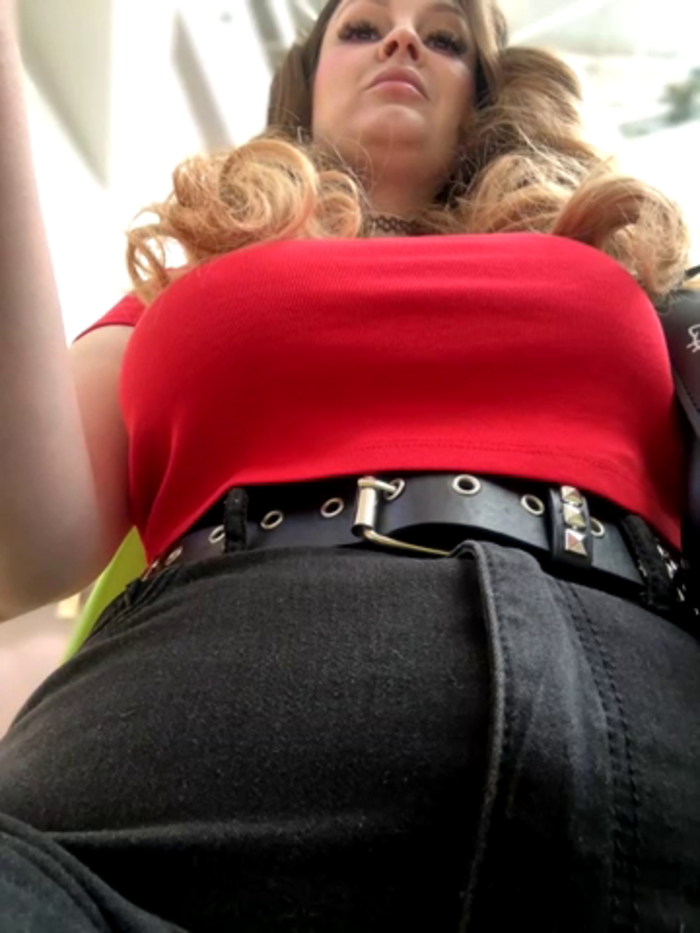 Teya_moon_