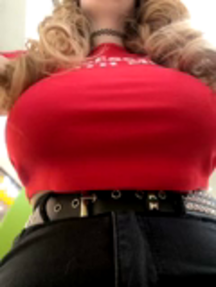 Teya_moon_