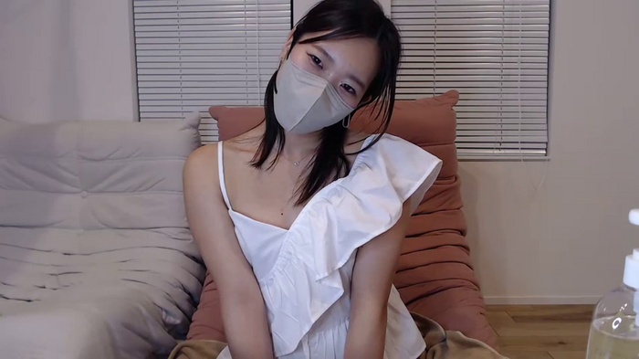 _Ema__