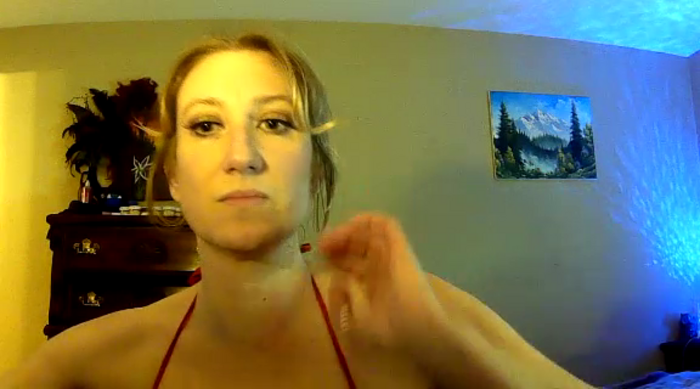 lilyhornyhousewife