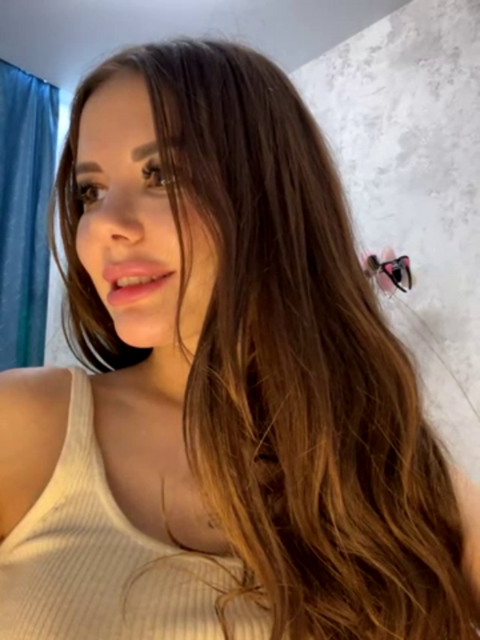 Alina_Vibe_Me