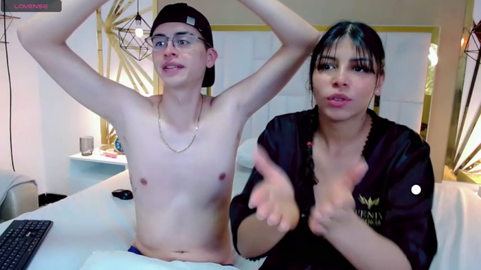 COUPLECUMBONNY