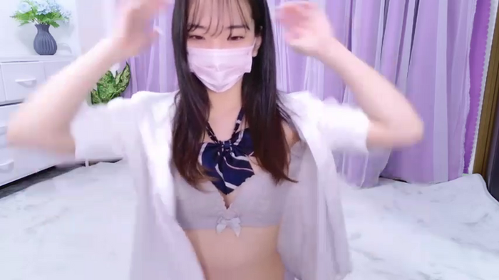 -Yuria-