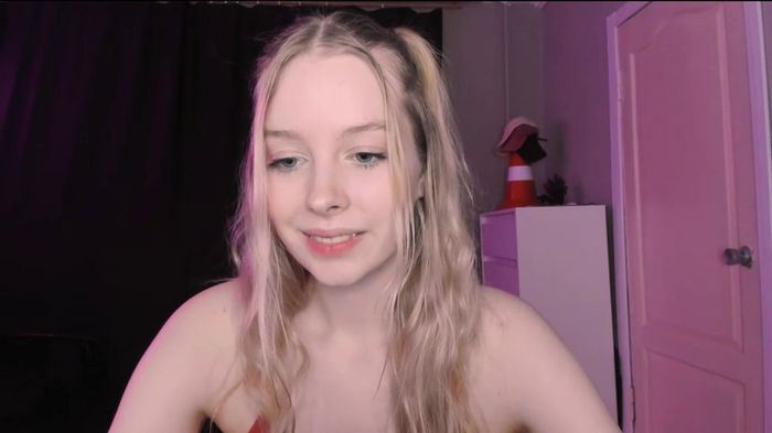 MiaDavis21