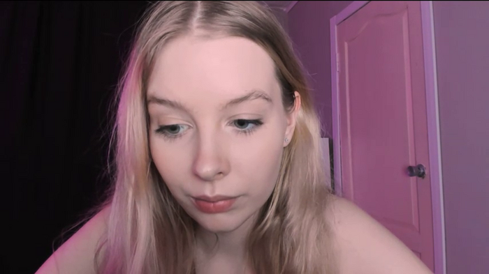 MiaDavis21