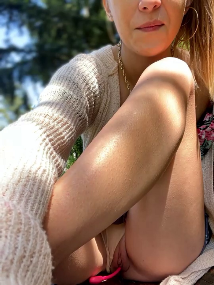 Risky_girl23