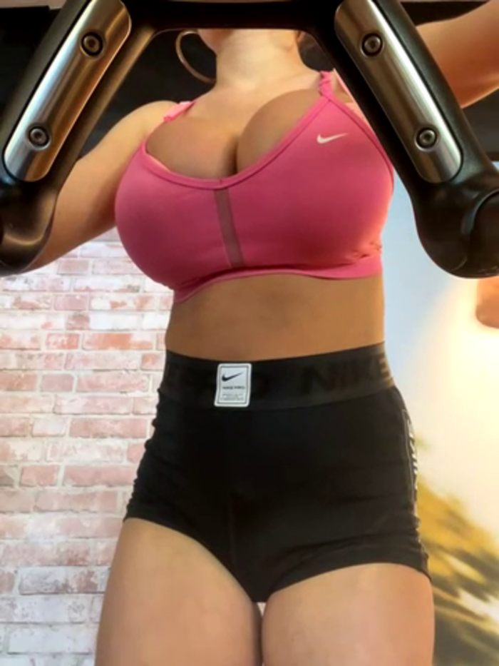 f3ckdolllucy