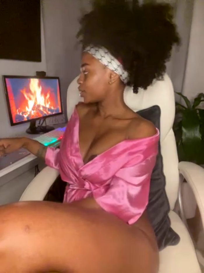 CharlottX