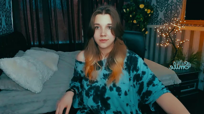 PenelopeOneGrey