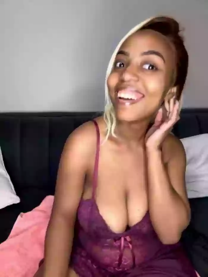2024/05/01/stripchat-tamia_98-22-13-51