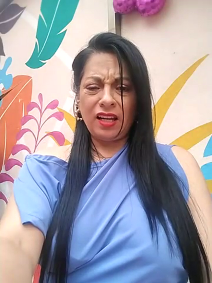 Violeta-Saenz