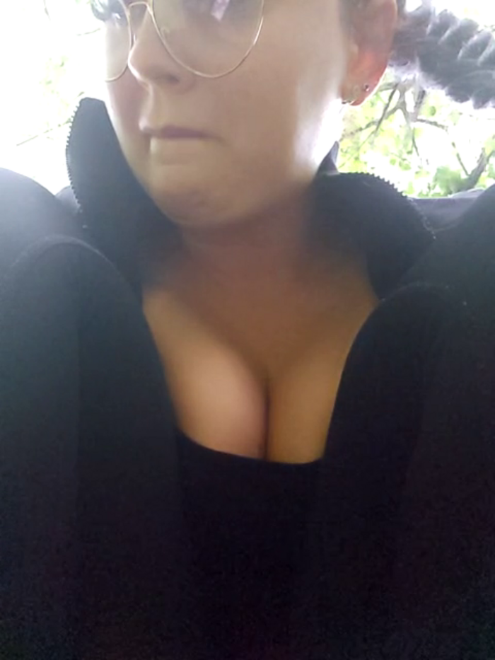 Young_hot_mom