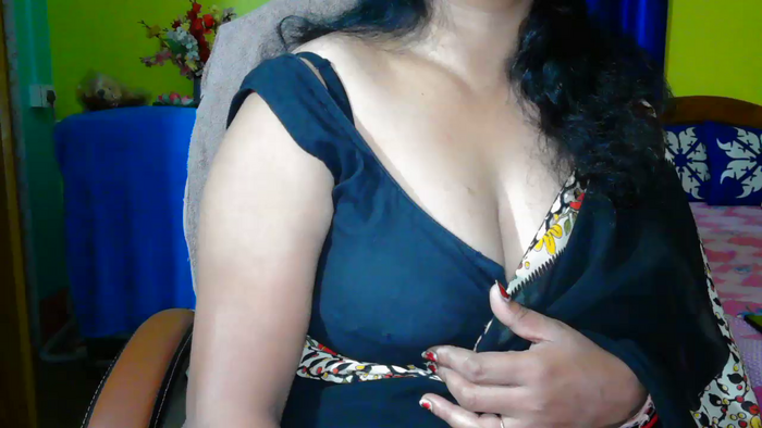 Anushka_21